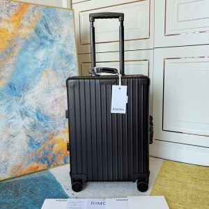 Rimowa Classic Fight Luggage In Black